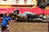 Botero, na Plaza San Domingo, na cidade murada de  Cartagena, na Colômbia
